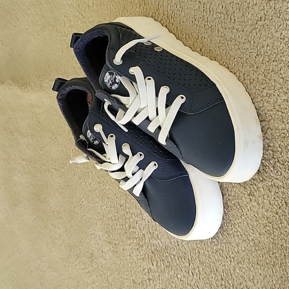 Runners - Picture 6 of 6